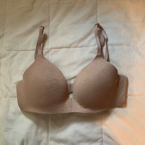 victoria secret no wire bra 34B